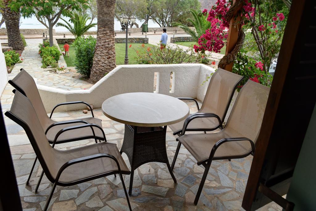 Grandes Apartments Sea Front Палекастрон Экстерьер фото